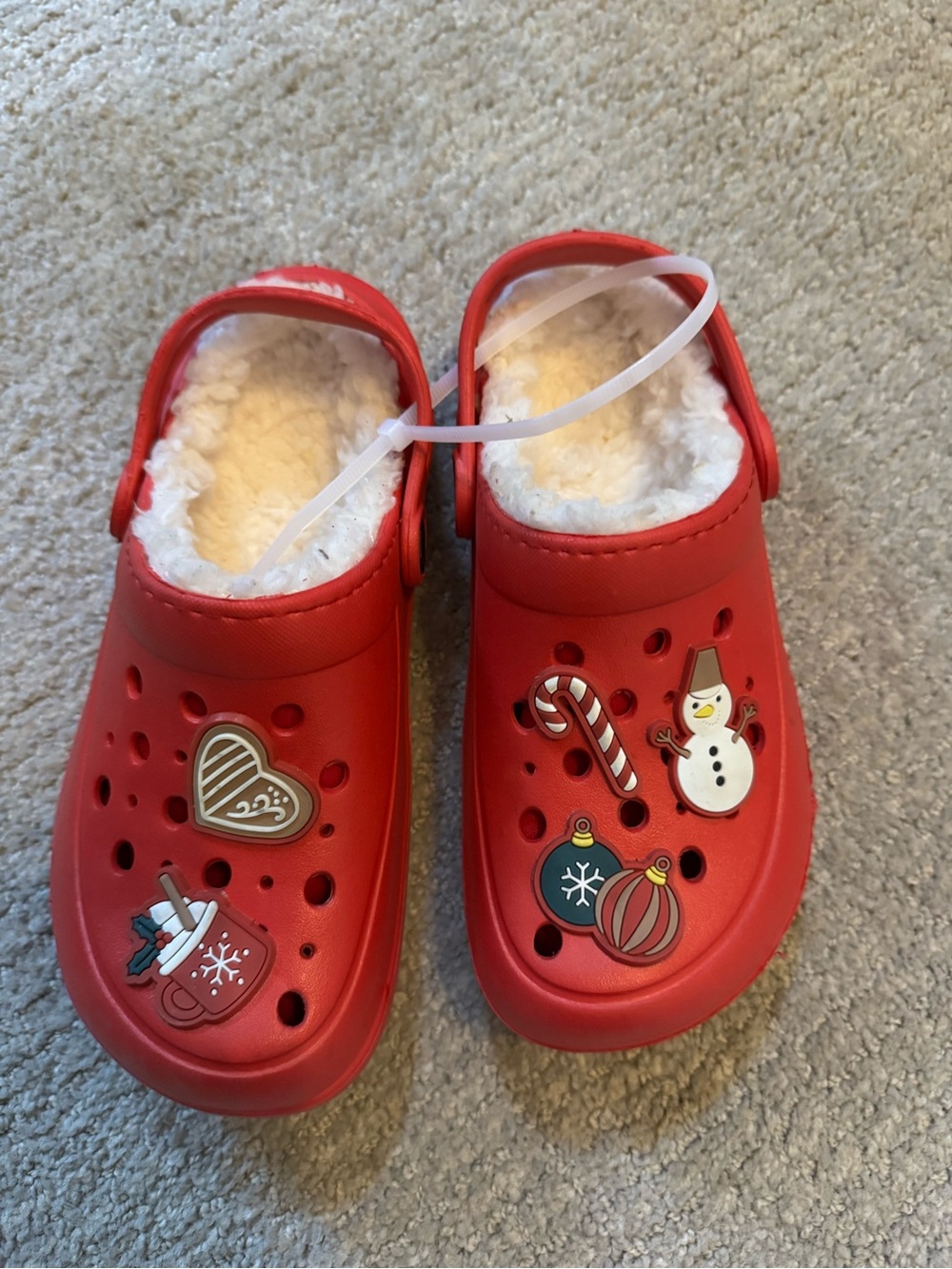 Kids Red Fleece Lined Clogs Christmas Charms Size 13/13.5